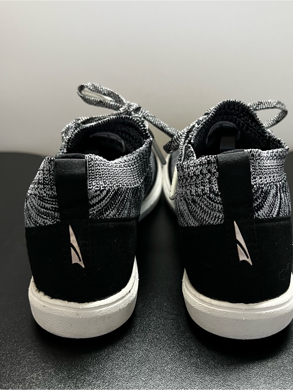 Altra Vali Casual Zero Drop Knit Sneakers - Black & Grey - Picture 5 of 7